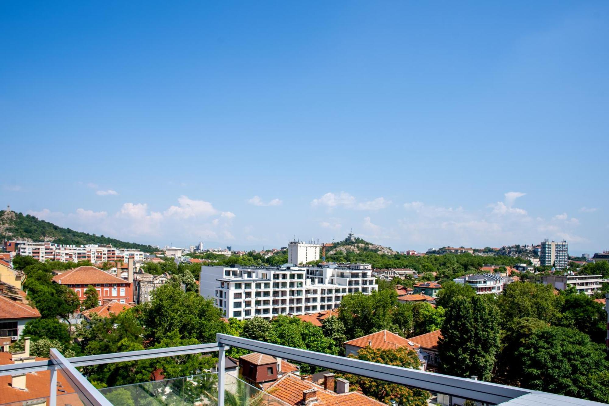 Capital City Center Apart Residence Plovdiv Exteriör bild