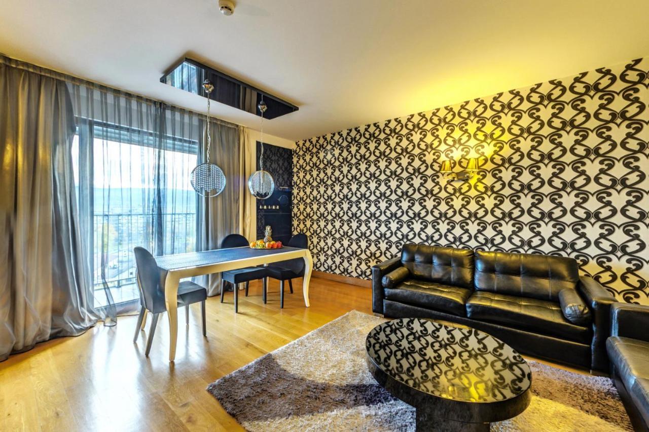 Capital City Center Apart Residence Plovdiv Exteriör bild
